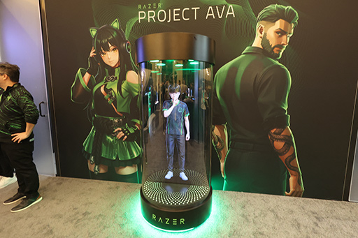 画像ギャラリー No.014のサムネイル画像 / 二眼カメラ付きAIヘッドセット「Project Motoko」で夢広がる。身に付けるAIが当たり前になる時代へ