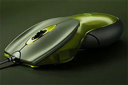 画像ギャラリー No.010のサムネイル画像 / 約23万円でも完売したマウス!?　Razer初のゲーマー向けマウスを復刻した「Razer Boomslang」20周年モデルを写真で見る