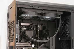 画像ギャラリー No.007のサムネイル画像 / G TUNEの新型ミニタワーゲームPC「DG-I7G70」をテスト。机上に置きやすいコンパクトな筐体でも性能や静音性は優秀だ