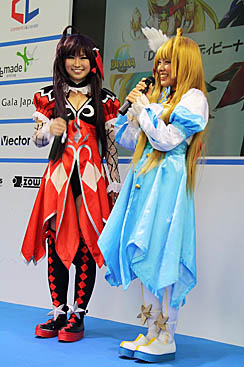 画像集#007のサムネイル/「ルーセントハート」「DIVINA」「Web 恋姫†夢想」のコスプレイヤーとドキドキのミニゲームを。「秋葉原PCゲームフェスタ」のガマニアステージをレポート