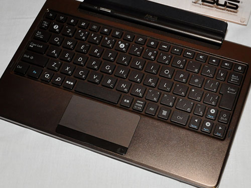 画像集#007のサムネイル/着脱式キーボード採用のASUS製Androidタブレット「Eee Pad Transformer」,6月25日に5万9800円で発売決定