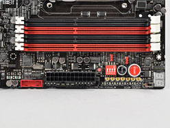 画像集#030のサムネイル/「Sandy Bridge-E」はまもなく登場? ゲーマー向けX79マザーボード「Rampage IV Extreme」を写真で見る