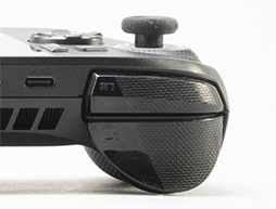 画像ギャラリー No.009のサムネイル画像 / 期待の携帯型ゲームPC「ROG Xbox ALLY」テストレポート。Xbox由来のグリップと全画面UIで使い勝手はどう変わった?