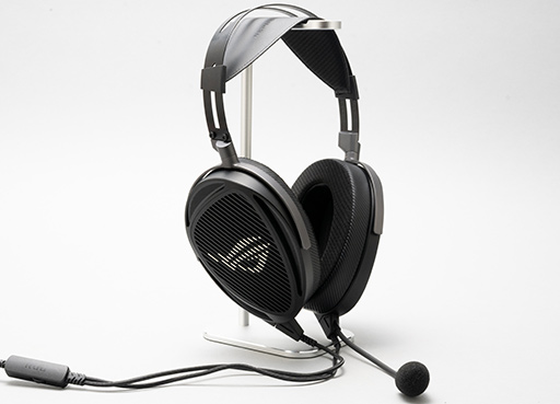 画像ギャラリー No.002のサムネイル画像 / 一度は体験したい平面駆動型スピーカー＋開放型のゲーミングヘッドセット「ROG Kithara」をレビュー