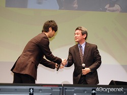 画像ギャラリー No.045のサムネイル画像 / 斬新なプレゼンと衝撃のコラボ企画。取材陣のド肝を抜いた「メタルギア ソリッド ピースウォーカー」完成披露発表会をレポート