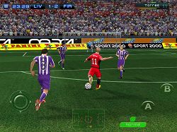 画像ギャラリー No.006のサムネイル画像 / 有名選手が多数登場。iPad向け「リアルサッカー2011 HD」で本格サッカーを楽しもう