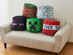 マイクラ×しまむらコラボで「Minecraft」モチーフのクッションやルームマットなどが8月26日12時より予約販売へ