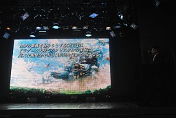 画像集#015のサムネイル/南 明奈さんらが「もしドラ隊」として登場。スクウェア・エニックスとヤフーのタッグによる最新ブラウザゲーム「MONSTER×DRAGON」の完成披露会レポート