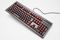 画像集 No.002のサムネイル画像 / 【PR】ゲーマー向け防滴キーボードは,本当に水がかかっても大丈夫なのか。Corsair「K68」で試してみた