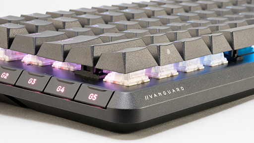 画像ギャラリー No.013のサムネイル画像 / コンパクトなフルキーボード「VANGUARD PRO 96」と約36gのハイエンドマウス「SABRE v2 PRO」は勝利を引き寄せるデバイスだ【PR】