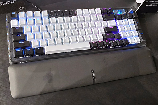 画像ギャラリー No.003のサムネイル画像 / 40cm未満のコンパクトなフルキーボードから初のレバーレスアケコンまで，Corsairがゲーマー向けデバイスを一斉に発表