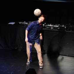 画像集#030のサムネイル/KONAMIのアーケードタイトルチャンピオンが六本木に集結。「KONAMI Arcade Championship 2012 グランドフィナーレ〜授賞祝賀会〜」レポート