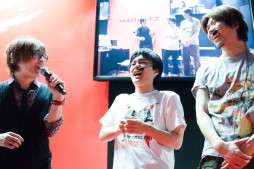 画像集#007のサムネイル/強者揃いのトーナメントを制したのは,なんとエル・フォルテ。TGS 2014のMad Catzブースで開催された「ウルIV」日本大会フォトレポート
