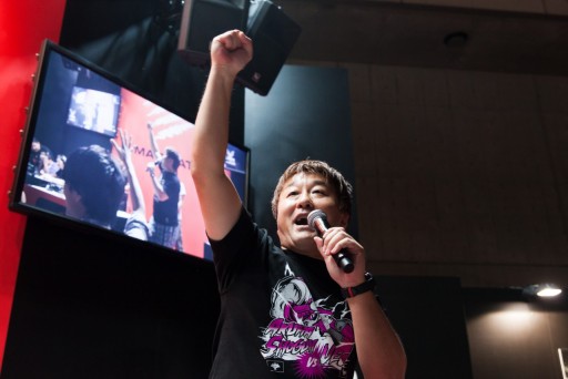画像集#053のサムネイル/強者揃いのトーナメントを制したのは,なんとエル・フォルテ。TGS 2014のMad Catzブースで開催された「ウルIV」日本大会フォトレポート
