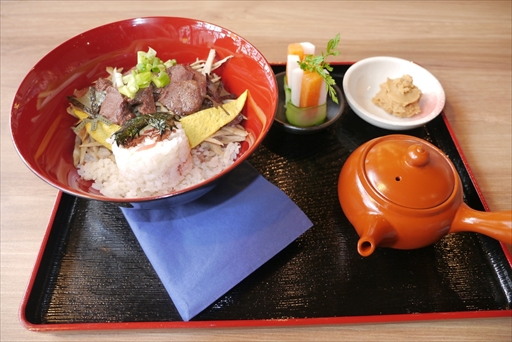 画像集#017のサムネイル/カプコンカフェの夏は2つのコラボで盛り上がる! 「戦国BASARA 15周年」「コードギアス」コラボメニューの試食会レポートをお届け