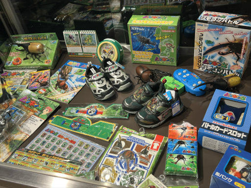 画像集 No.021のサムネイル画像 / 「甲虫王者ムシキング 20周年記念 POP UP SHOP in OIOI」マルイシティ横浜にて開催。かつて共に闘った甲虫たちと再会しよう!
