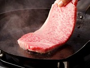 画像ギャラリー No.005のサムネイル画像 / 「モンスターギア」事前登録者7万人を達成。10万人突破の特典は神戸牛