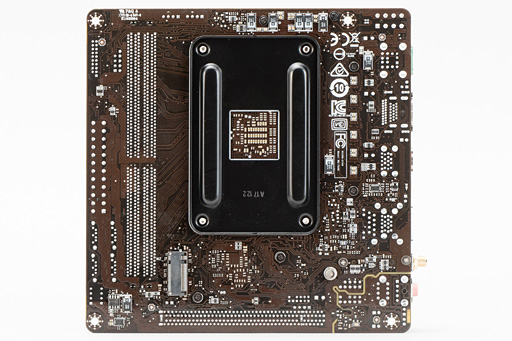 画像ギャラリー No.018のサムネイル画像 / Raven Ridge「Ryzen 5 2400G」「Ryzen 3 2200G」到着。レビュワー向け評価キットの中身を見てみる