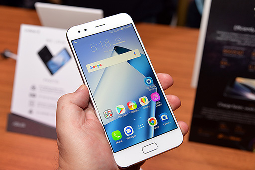 画像集 No.004のサムネイル画像 / ASUSの新型スマートフォン「ZenFone 4」シリーズ5製品をハンズオン会場でチェックしてきた