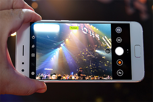 画像集 No.017のサムネイル画像 / ASUSの新型スマートフォン「ZenFone 4」シリーズ5製品をハンズオン会場でチェックしてきた