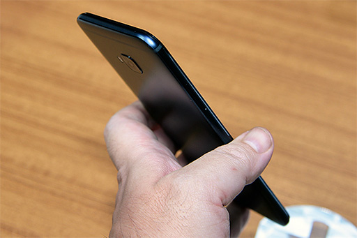 画像集 No.021のサムネイル画像 / ASUSの新型スマートフォン「ZenFone 4」シリーズ5製品をハンズオン会場でチェックしてきた