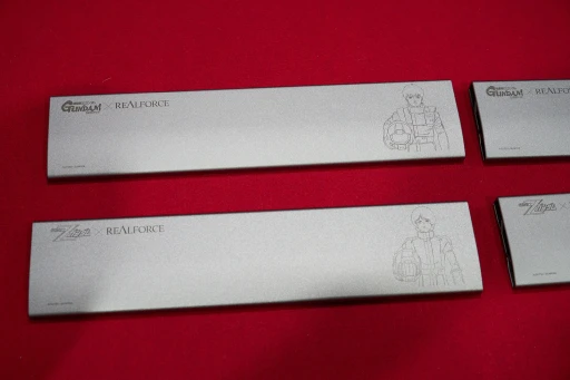 画像ギャラリー No.012のサムネイル画像 / 「REALFORCE GX1」のコラボモデルが出展中。VTuber猫麦とろろさんモデルと，ガンダムコラボ4製品をチェックしてきた［TGS2025］