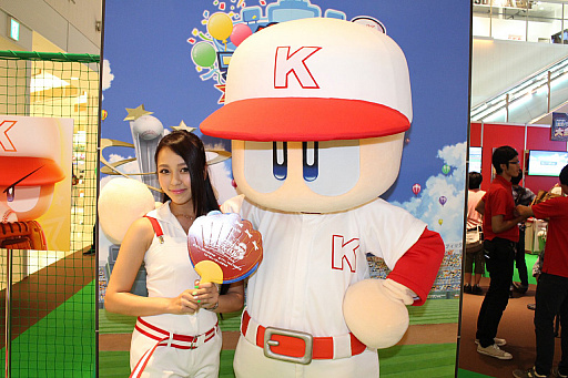 画像集 No.007のサムネイル画像 / KONAMI「パワプロフェスティバル2016」の東京大会が開幕。プロ野球OBによるエキシビションマッチも行われた初日の模様をレポート
