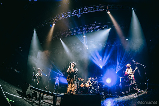 画像ギャラリー No.003のサムネイル画像 / 7年前の悲しみを,最高の思い出に塗り替えたい ――「バンやろ」発リアルバンド OSIRIS,7年ぶりワンマン「OSIRIS THE LUST GIG」レポート