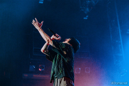 画像ギャラリー No.005のサムネイル画像 / 7年前の悲しみを,最高の思い出に塗り替えたい ――「バンやろ」発リアルバンド OSIRIS,7年ぶりワンマン「OSIRIS THE LUST GIG」レポート