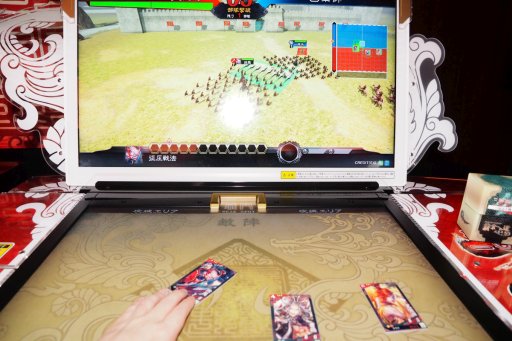画像集 No.016のサムネイル画像 / 新作TCG「三国志大戦」,ロケテストで分かった最新情報レポート。プレイの順番待ち機能やカードのオンライントレードを標準搭載