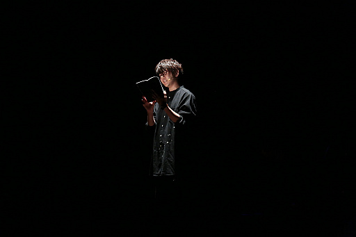 画像集 No.013のサムネイル画像 / 「NieR Music Concert 人形達ノ記憶」の模様をレポート。美しい音楽とオリジナルの朗読劇が,客席を「NieR:Automata」の世界へ引き込んだ