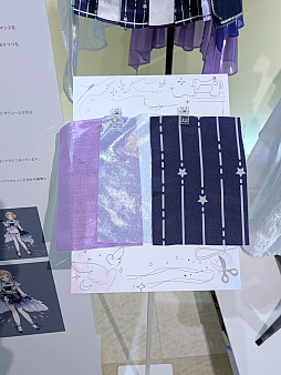 画像ギャラリー No.021のサムネイル画像 / 「アイドルマスター シャイニーカラーズ」の衣装展が，大丸東京店にて開催中。会期を通して計250着以上のライブ衣装を間近で観賞できる！