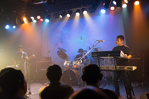 画像集#013のサムネイル/「雷電」や「ソニックウイングス」「アカとブルー」などの楽曲がアツく演じられた「ゲームとテクノがスキ!」をレポート。真尾まおも登場!?