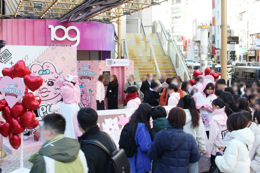 画像集 No.003のサムネイル画像 / 「PUBG MOBILE」×「おぱんちゅうさぎ」初コラボ! SHIBUYA109渋谷店で「PUBG どんかちゅうさぎ!バレンタイン大作戦」開催中