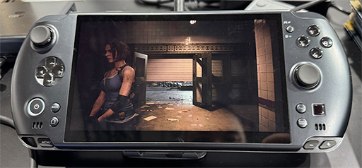画像ギャラリー No.002のサムネイル画像 / 携帯型ゲームPC「GPD WIN 5」を実機でチェック。従来製品から使い勝手が大きく変わりそう［TGS2025］