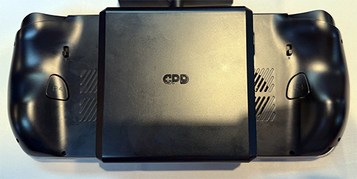 画像ギャラリー No.005のサムネイル画像 / 携帯型ゲームPC「GPD WIN 5」の国内予約がはじまる。Ryzen AI Max＋ 395搭載の上位モデルで税込30万円台前半から