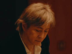 「ガーディアンズ」,小室哲哉氏が作詞,作曲を手がけた主題歌「Guardian」のミュージックビデオが公開に。本人も出演