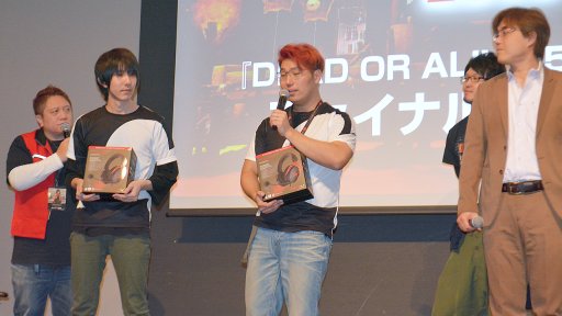 画像集 No.038のサムネイル画像 / 「DOA6」の新キャラ3名や,「DOAX3 Scarlet」が発表されたファン感謝イベント「DEAD OR ALIVE FESTIVAL 2018」レポート。トーナメントやコスプレ大会も