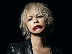 「デビル メイ クライ 5」のイメージソングはHYDEさん書き下ろしの新曲「MAD QUALIA」。日本語ボイス版トレイラーも公開