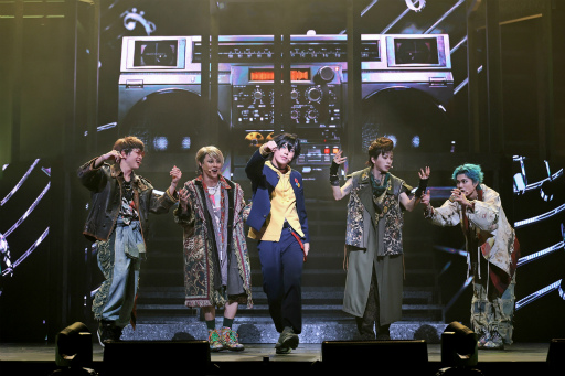 画像ギャラリー No.013のサムネイル画像 / 「『ヒプステ』《Buster Bros!!! & Bad Ass Temple feat. 糸の会 & WESTEND-MAFIA》」ゲネプロレポート。4チームがラップバトルで激突