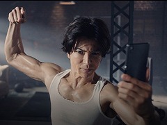 「ロマンシング サガ リ・ユニバース」の新TVCMが関東をはじめとする各地域にて放映スタート。CM内では武田真治さんが自慢の筋肉美を披露