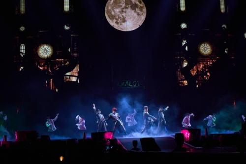 画像ギャラリー No.015のサムネイル画像 / フルキャスト出演！　色彩が弾けるような花々が咲き誇る最高に輝く3日間。「スタフォニ」4th 全公演レポート