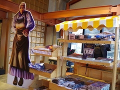 「北斗リバイブ」名雑魚キャラ(?)のコラボカフェが吉祥寺にオープン。“世紀末酒場〜デカいバBar〜”ファンミーティングレポート