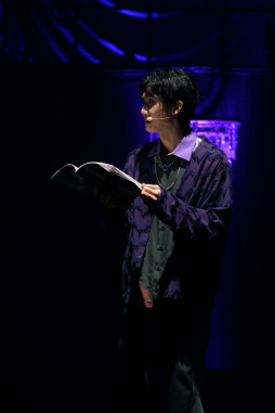 画像ギャラリー No.011のサムネイル画像 / 「ブラスタ」6周年記念「BLACK PARTY」レポート。まさにスターレスのショーそのもの！　極上の歌と芝居とパフォーマンスで彩った2日間