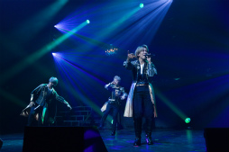 画像ギャラリー No.018のサムネイル画像 / 「ブラスタ」6周年記念「BLACK PARTY」レポート。まさにスターレスのショーそのもの！　極上の歌と芝居とパフォーマンスで彩った2日間