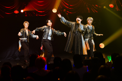 画像ギャラリー No.028のサムネイル画像 / 「ブラスタ」6周年記念「BLACK PARTY」レポート。まさにスターレスのショーそのもの！　極上の歌と芝居とパフォーマンスで彩った2日間