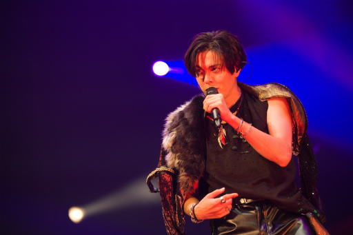 画像ギャラリー No.029のサムネイル画像 / 「ブラスタ」6周年記念「BLACK PARTY」レポート。まさにスターレスのショーそのもの！　極上の歌と芝居とパフォーマンスで彩った2日間