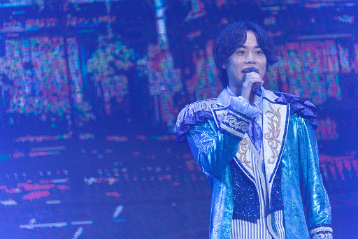 画像ギャラリー No.030のサムネイル画像 / 「ブラスタ」6周年記念「BLACK PARTY」レポート。まさにスターレスのショーそのもの！　極上の歌と芝居とパフォーマンスで彩った2日間