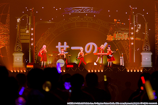 画像ギャラリー No.002のサムネイル画像 / 「プロジェクトセカイ」実在感が向上した3DCGライブをレポート。初音ミクや巡音ルカ,作中に登場する音楽ユニットのメンバーが等身大の姿で歌う!