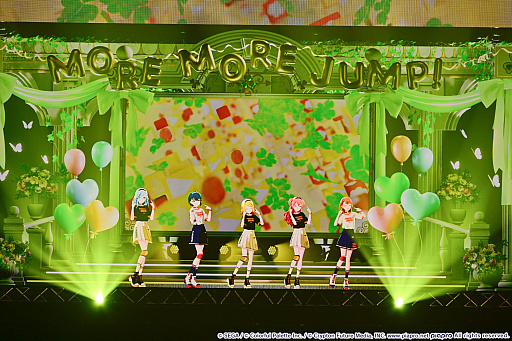 画像ギャラリー No.008のサムネイル画像 / 「プロジェクトセカイ」実在感が向上した3DCGライブをレポート。初音ミクや巡音ルカ,作中に登場する音楽ユニットのメンバーが等身大の姿で歌う!